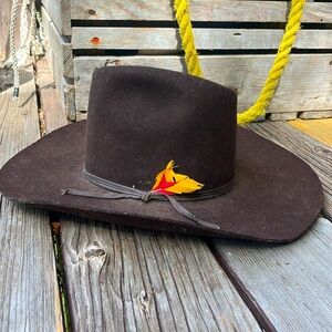 Vintage American Hat Co. Women’s Hat with Feather Detail.